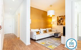 Whome | Golden Premium Apartment